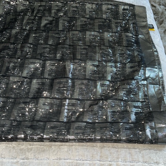 Preloved Fendi silk scarf gorgeous condition size is 70” long and 18”wide - Picture 14 of 15